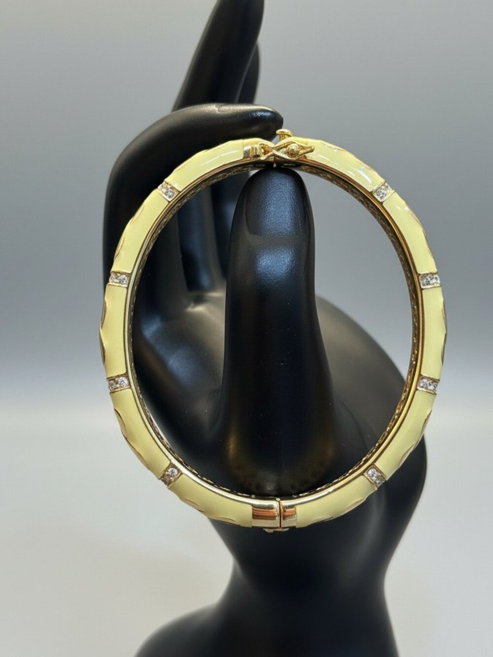 Lauren G Adams Vintage Cream Enamel Bangle Bracelet 18K Gold Plated Floral Leaf
